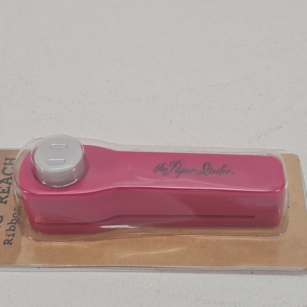 The Paper Studio Long Reach Ribbon Punch - Picture 4 of 7